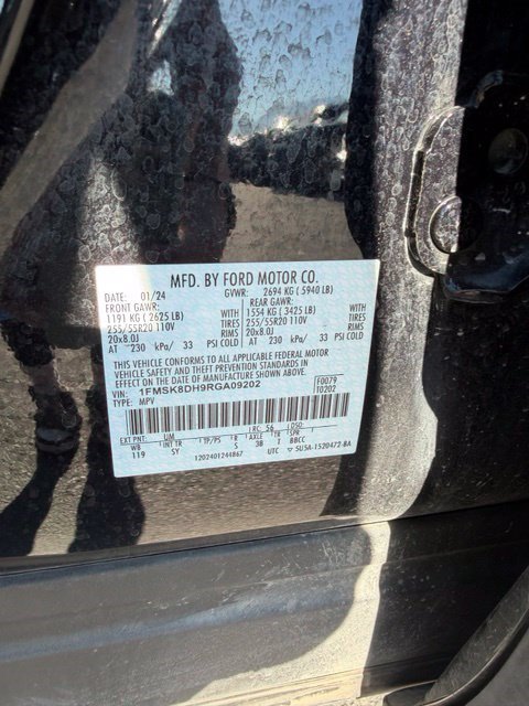 Used 2024 Ford Explorer XLT w/ Equipment Group 202A AWD/4WD image 19