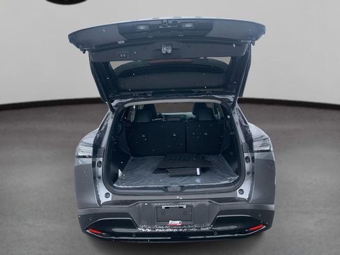 Certified 2025 Nissan Murano SV image 11