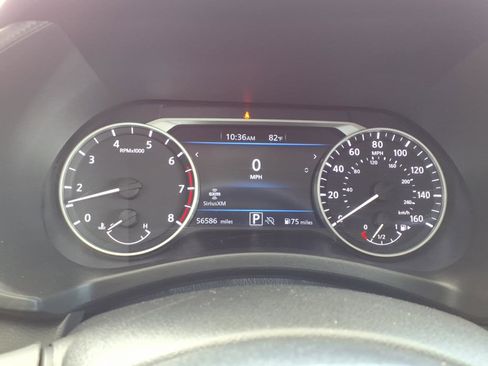 Used 2025 Nissan Sentra SR w/ SR Premium Package FWD image 8