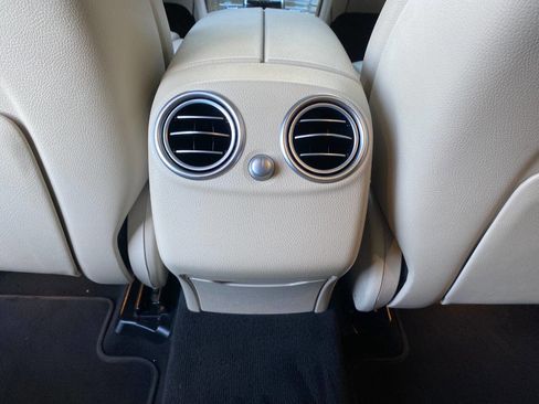 Used 2019 Mercedes-Benz GLC 300 GLC 300 4dr SUV image 43