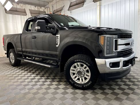 Used 2018 Ford F250 XLT w/ XLT Value Package AWD/4WD image 47