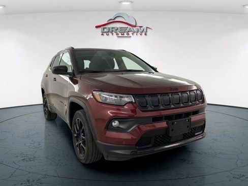 Used 2022 Jeep Compass Altitude image 2