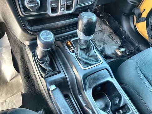 Used 2021 Jeep Wrangler Unlimited Sport AWD/4WD image 22