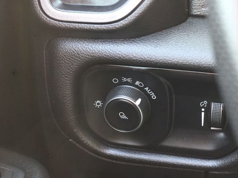 Used 2021 RAM 1500 Tradesman AWD/4WD image 20