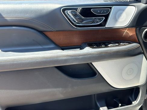 Used 2022 Lincoln Navigator Black Label AWD/4WD image 6