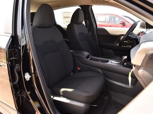 New 2026 Nissan Kicks S image 22