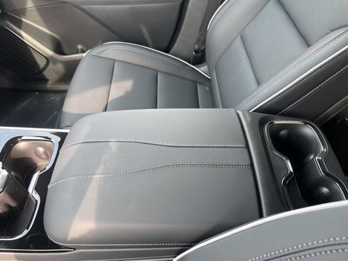 New 2025 Buick Enclave Preferred w/ Power Package image 31