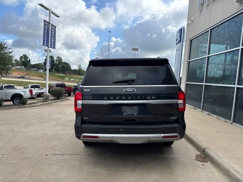 Used 2023 Ford Expedition Max XLT RWD image 6