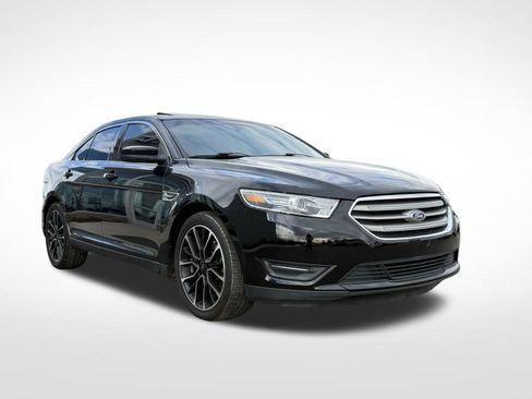 Used 2018 Ford Taurus SEL w/ Equipment Group 201A image 4