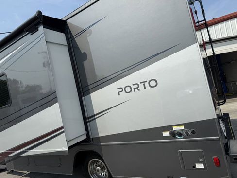 Used 2019 Mercedes-Benz Sprinter 170 image 26