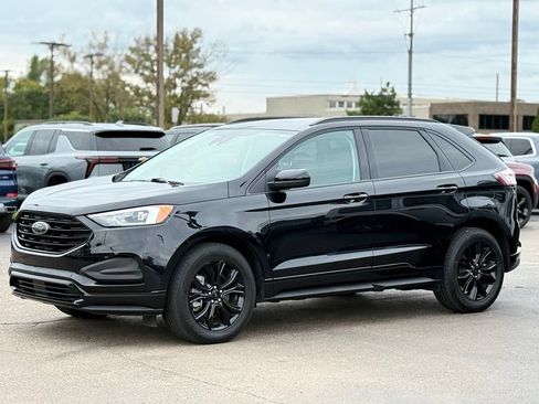 Certified 2024 Ford Edge SE w/ Black Appearance Package AWD/4WD image 40