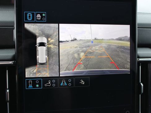 Used 2025 GMC Yukon Denali image 53