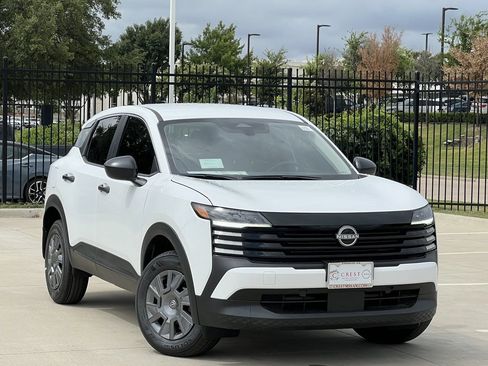 New 2026 Nissan Kicks S FWD image 2