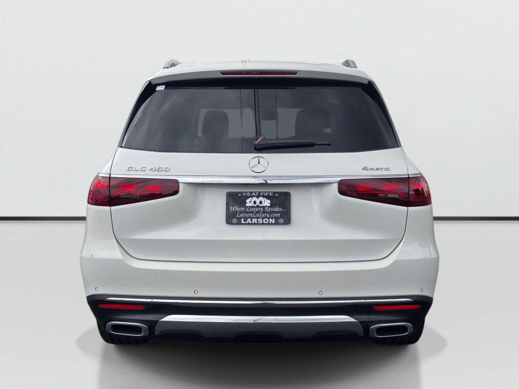 Used 2026 Mercedes-Benz GLS 450 4MATIC image 4