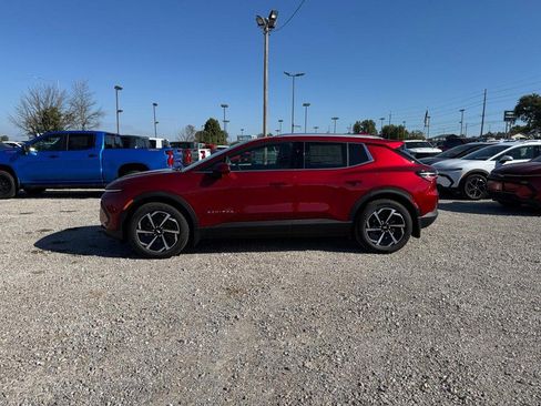 New 2026 Chevrolet Equinox EV LT image 2