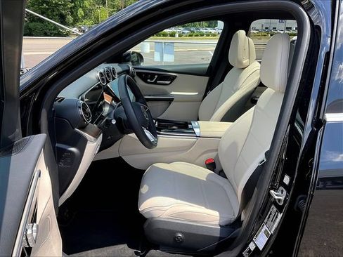 Used 2026 Mercedes-Benz GLC 300 4MATIC image 23