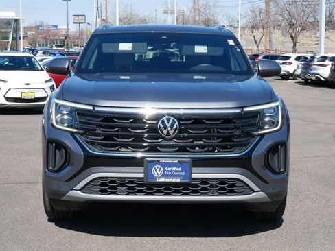 Certified 2025 Volkswagen Atlas Cross Sport SE w/ Panoramic Sunroof Package image 2