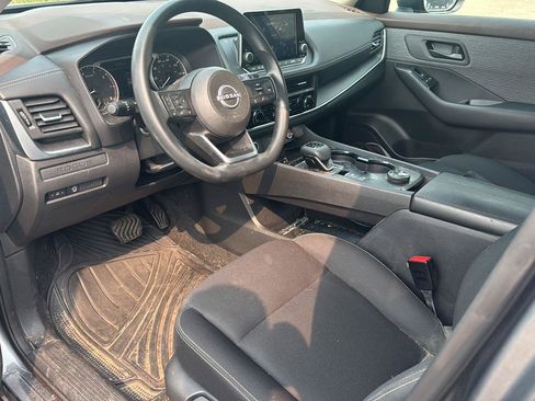 Used 2023 Nissan Rogue S AWD/4WD image 11
