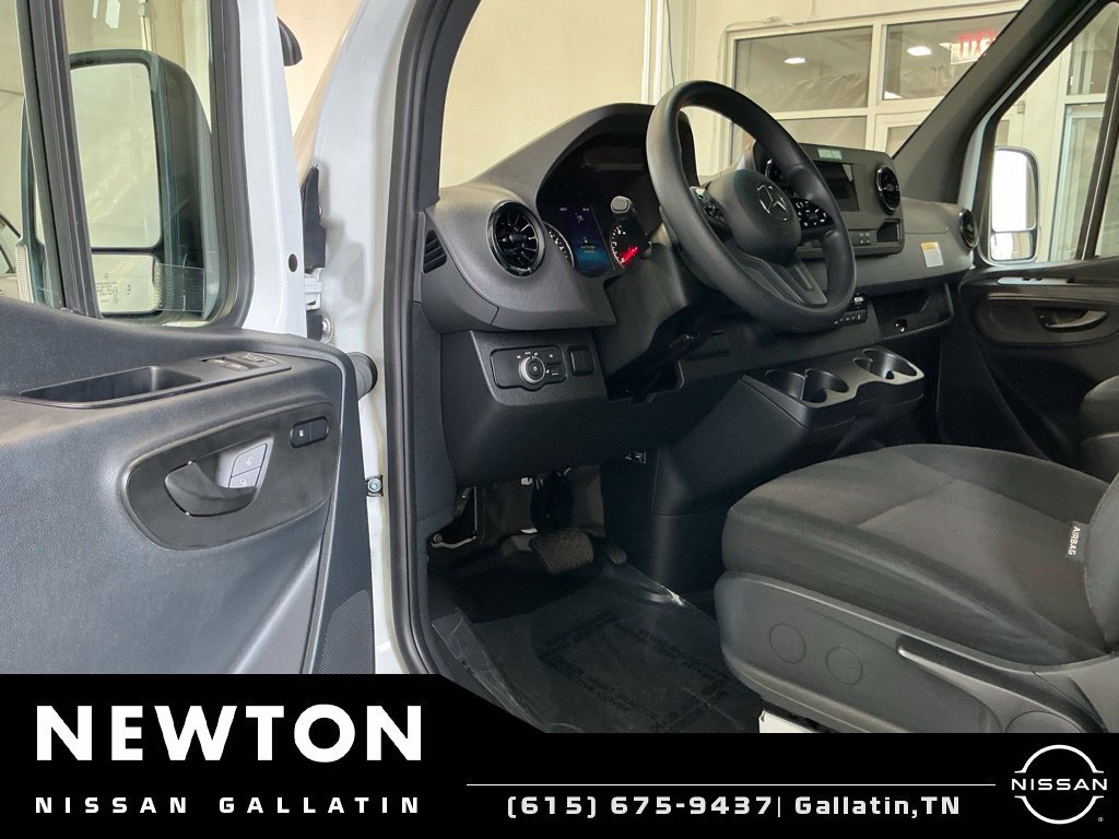 Used 2024 Mercedes-Benz Sprinter 2500 image 6