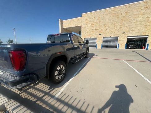 Used 2026 GMC Sierra 2500 Denali w/ Denali Reserve Package AWD/4WD image 6