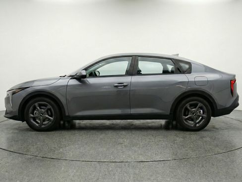 Used 2025 Kia K4 LXS image 5