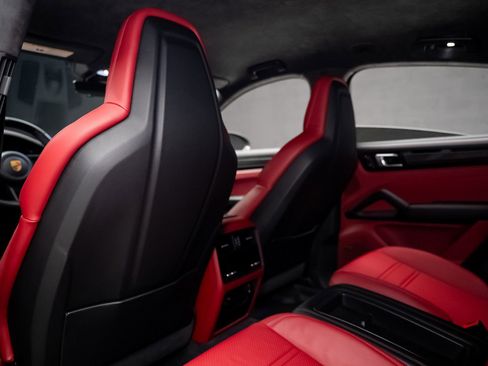 Used 2023 Porsche Cayenne Turbo GT image 72