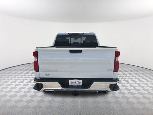 Used 2022 Chevrolet Silverado 1500 LTZ w/ LTZ Premium Package AWD/4WD image 5