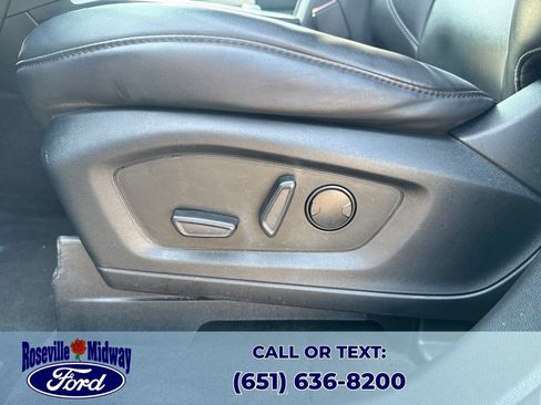 Used 2023 Ford Explorer XLT w/ Equipment Group 202A AWD/4WD image 23