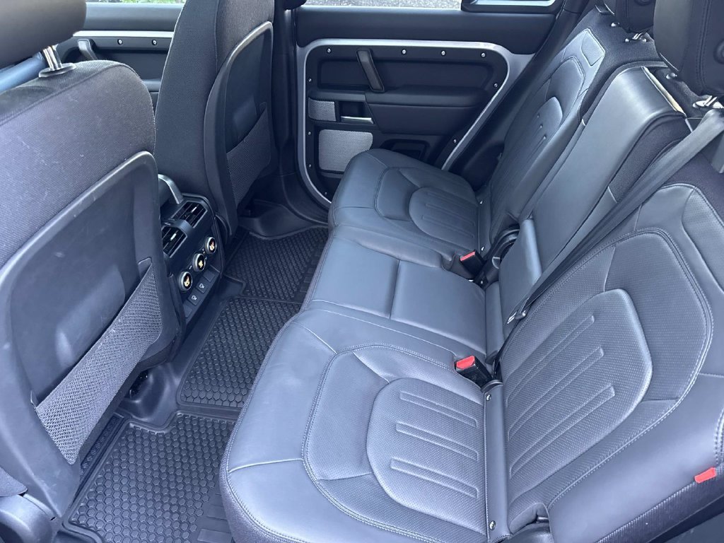 Certified 2024 Land Rover Defender 130 X AWD/4WD image 15
