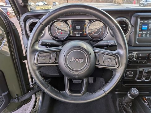 Used 2021 Jeep Wrangler Unlimited Sport image 17