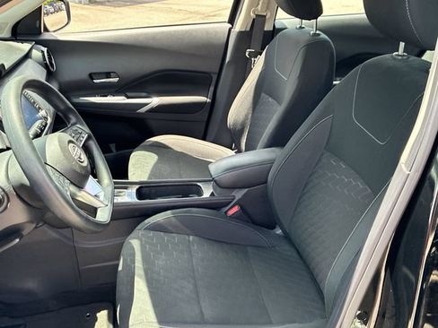 Used 2024 Nissan Kicks SV FWD image 13