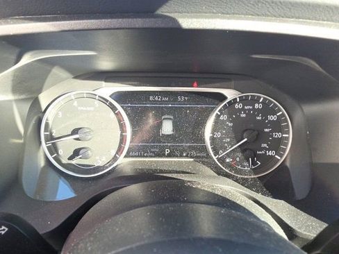 Used 2024 Nissan Rogue S image 17