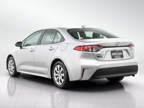Used 2024 Toyota Corolla LE FWD image 3