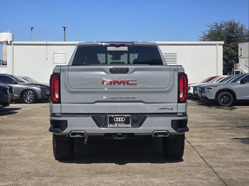 Used 2024 GMC Sierra 1500 AT4 w/ Technology Package image 9