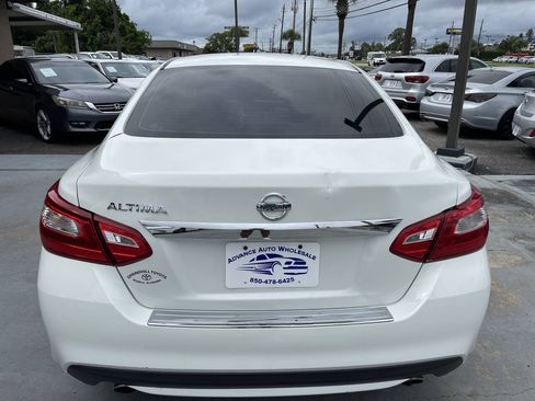 Used 2016 Nissan Altima 2.5 S w/ Power Driver Seat Package FWD image 5