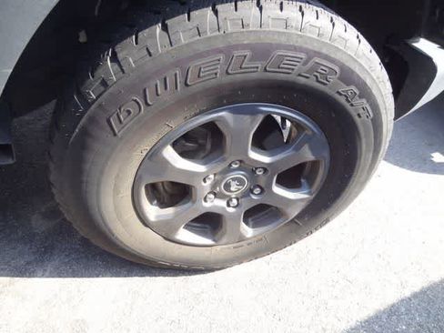 Used 2024 Ford Bronco Big Bend AWD/4WD image 12