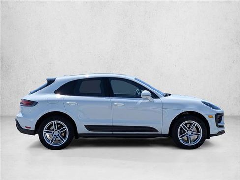 Used 2025 Porsche Macan AWD/4WD image 4