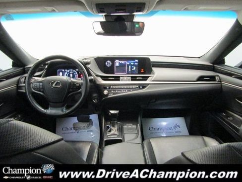 Used 2021 Lexus ES 350 w/ Accessory Package image 17