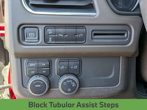 Used 2021 Chevrolet Tahoe Z71 AWD/4WD image 18