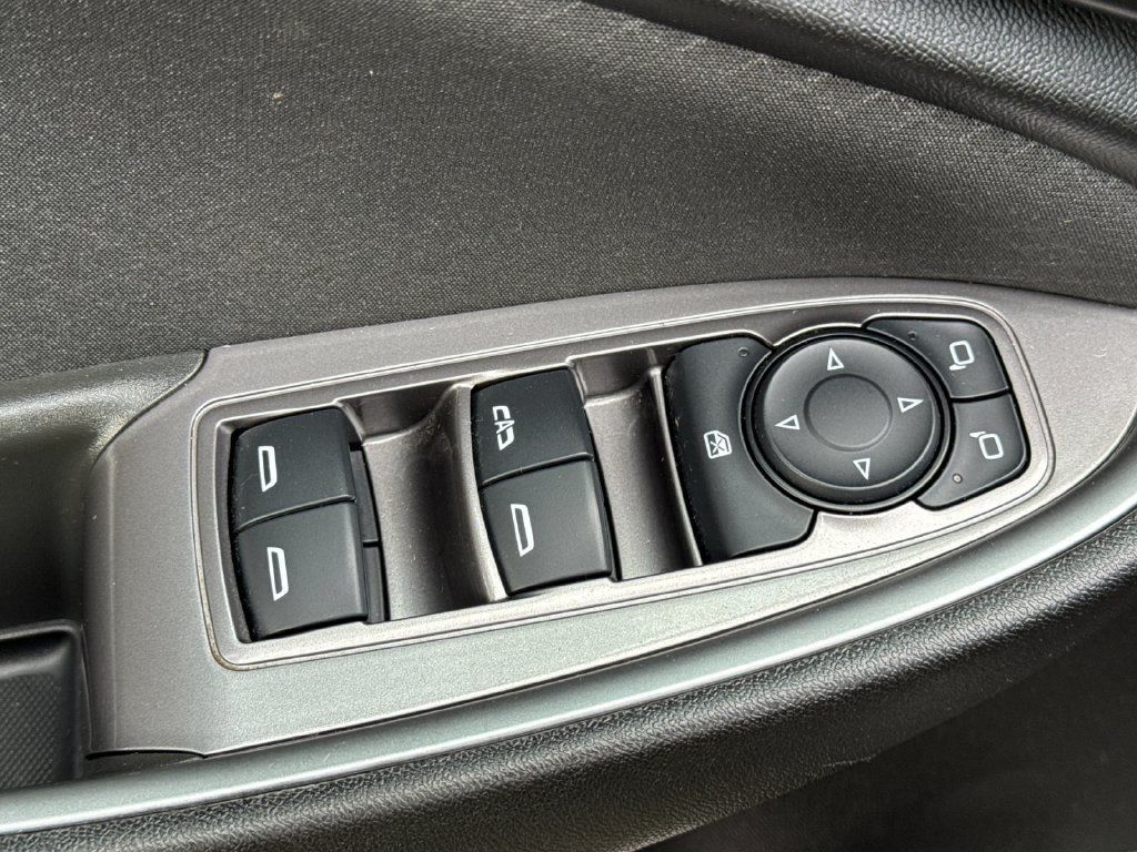 Used 2024 Chevrolet Malibu LT FWD image 11