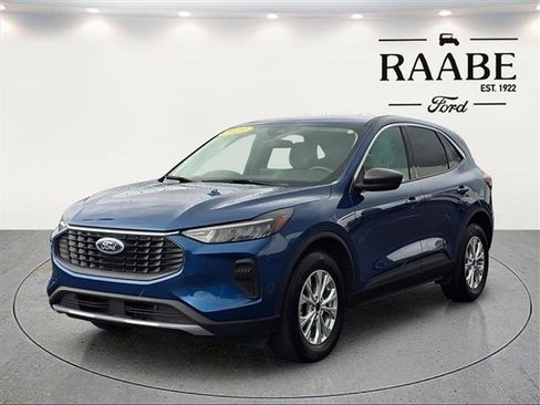 Used 2023 Ford Escape Active image 3