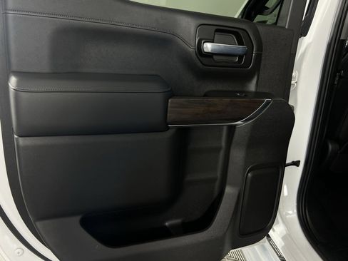 Used 2020 GMC Sierra 1500 SLT w/ SLT Premium Package image 26