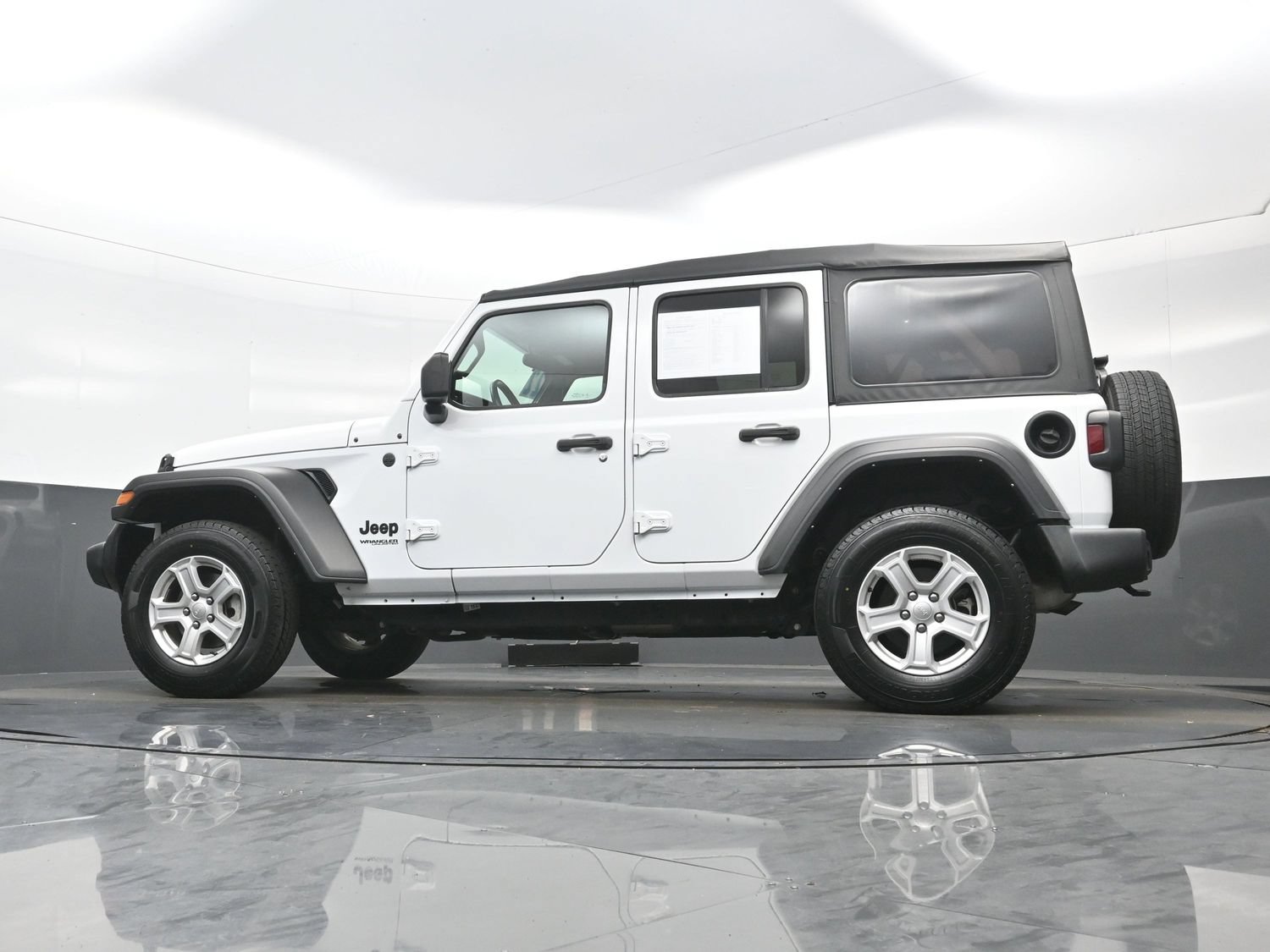 Used 2022 Jeep Wrangler Unlimited Sport AWD/4WD image 28