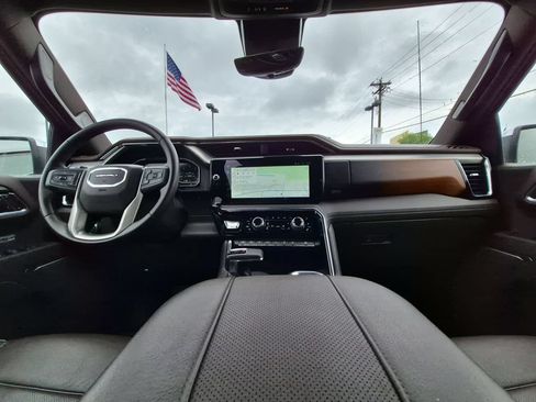 Certified 2024 GMC Sierra 1500 Denali w/ Denali Reserve Package AWD/4WD image 2