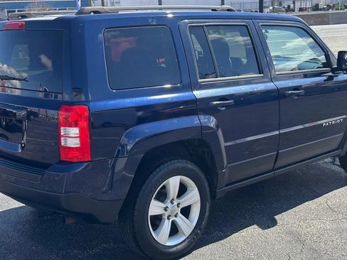 Used 2015 Jeep Patriot Sport w/ Power Value Group AWD/4WD image 5