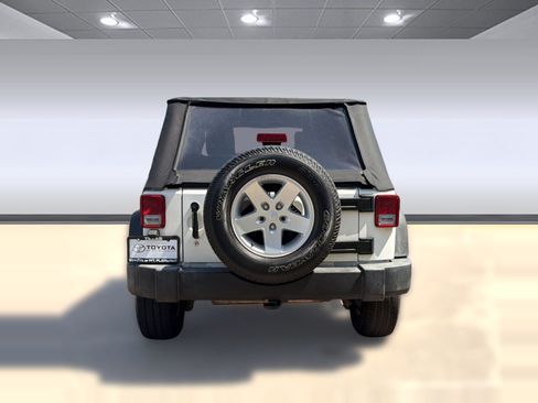 Used 2007 Jeep Wrangler Unlimited X RWD image 10
