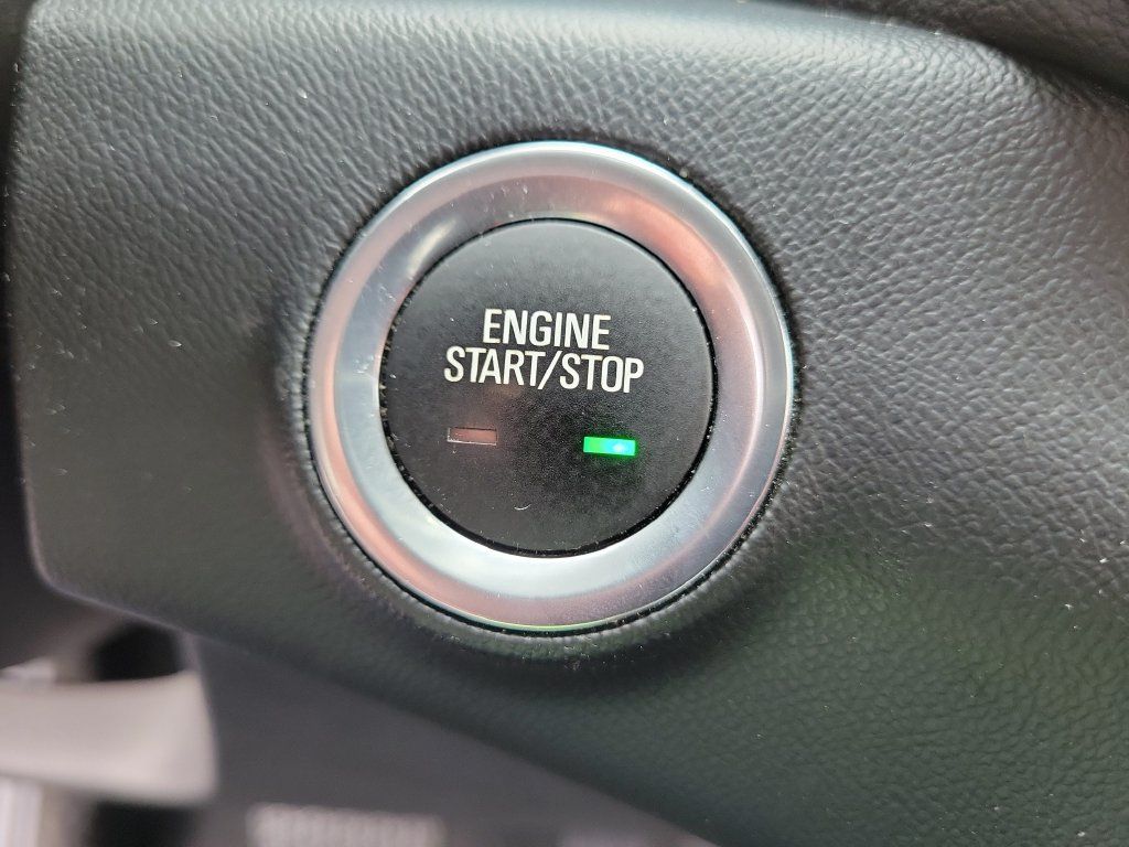Used 2024 GMC Terrain SLE w/ Driver Convenience Package AWD/4WD image 32