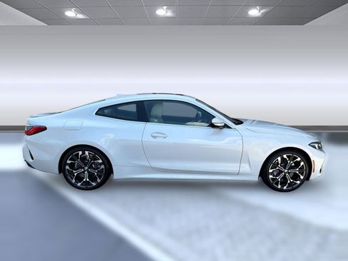 Used 2025 BMW 430i Coupe w/ Premium Package RWD image 7