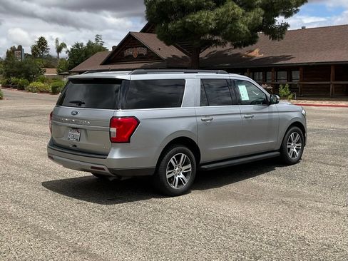 Used 2024 Ford Expedition Max XLT AWD/4WD image 6