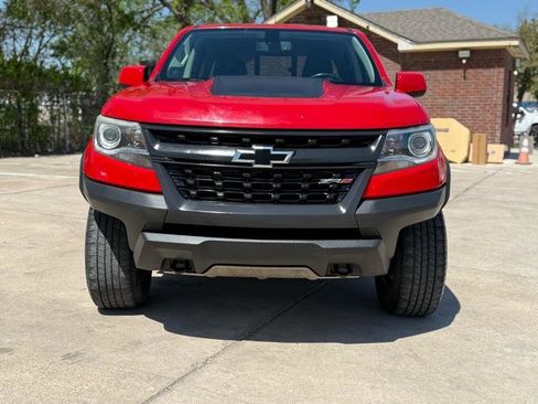 Used 2019 Chevrolet Colorado ZR2 image 2